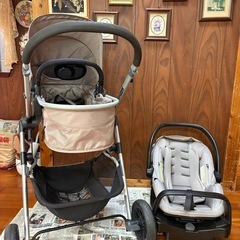 ベビーカー&チャイルドシートセット（トラベルシステム）の画像