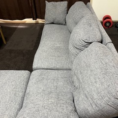 【無料】3人掛けソファー 足置き付き（引き取り限定）の画像