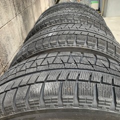 ホイールタイヤの画像