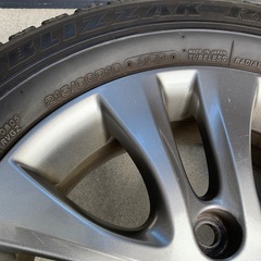 ホイールタイヤの画像