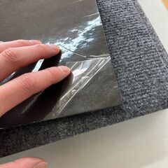 テープ付きタイルカーペット30cm角 1枚80円!!ライトグレー 引取り限定 ラグ マット J004の画像