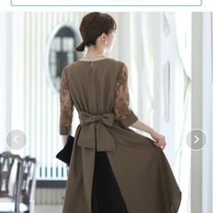 お呼ばれドレスの画像