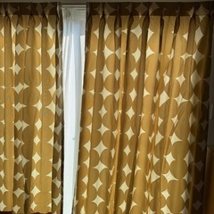 カーテン　ベージュ　の画像