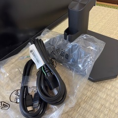 モニターと付属品※モニターはジャンク品ですの画像