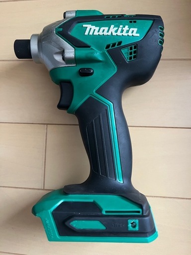 Makita インパクトドライバー MTD001DSX 14.4V ソケット付き