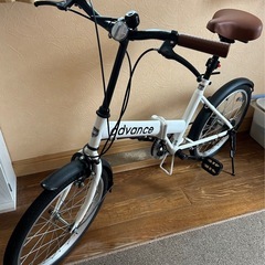 折りたたみ自転車の画像