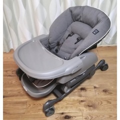 コンビ オートスウィング ベビーベットの画像