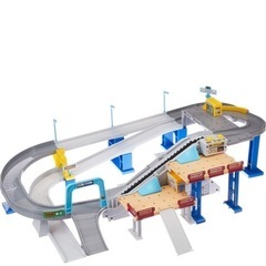 タカラトミー トミカ 2スピードでコントロール! トミカアクション 高速どうろ ミニカー おもちゃの画像