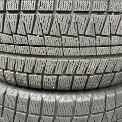 225 55R17スタッドレスタイヤホイールセットの画像