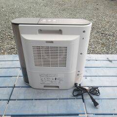 SHARP/加湿付き/セラミックヒーター HX-P12E9/２０２１年式/中古品・簡易動作確認済み・本体のみ現状渡しの画像