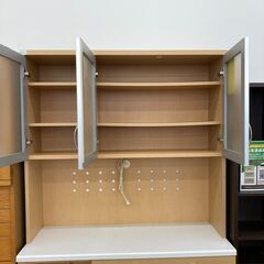 A-455【リユースのサカイ野々市店】ジモティ来店特価‼ 食器棚 3枚扉 ライトブラウン クリーニング済みの画像