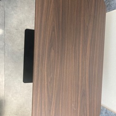 昇降式テーブルの画像