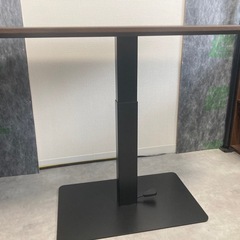 昇降式テーブルの画像