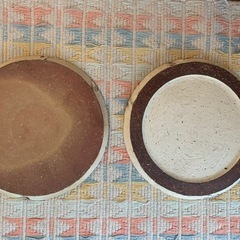 陶器のお皿の画像