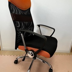 ニトリ・デスクチェアーの画像