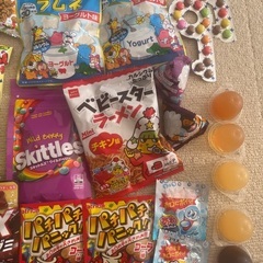 決まりました‼️お菓子　うまい棒　たべっ子どうぶつ　グミ　チョコ　たけのこの里　飴　ドーナツ　ラムネ　まとめての画像