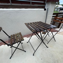 ガーデンセット　テーブルと椅子の画像