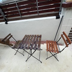 ガーデンセット　テーブルと椅子の画像