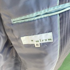 美品✨レディーススーツの画像