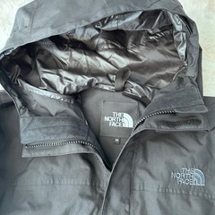 THE NORTH FACE ナイロンパーカーの画像