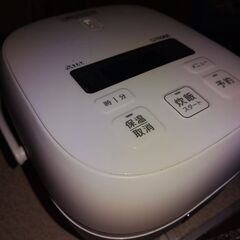 タイガー　マイコンジャー炊飯器　3合炊き　JBS-A055　ホワイト　2023年製の画像