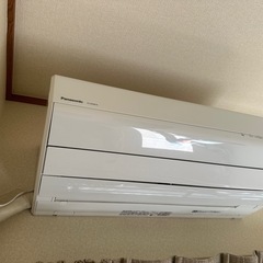 エアコン Panasonic Eolia 2021年製 10畳　女性宅使用 喫煙なし、ペットなし　取り外しもしていただける方の画像