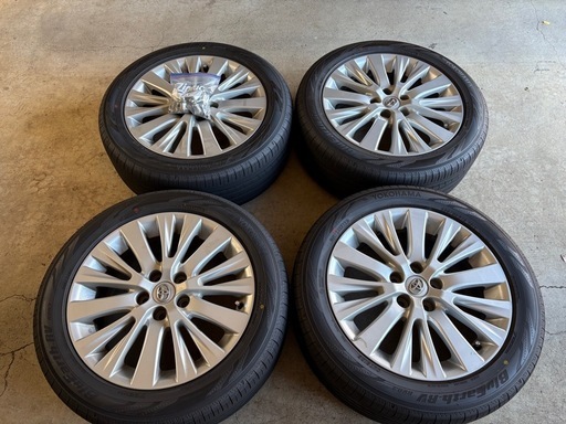 新品同様ヨコハマタイヤ、ホイールセット　18インチ