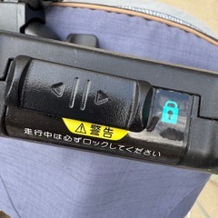 Combi（コンビ）ベビーカー　メチャカルハンディ オート4キャス compact（ネイビー系）日傘付きの画像