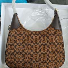 コーチ ハンドバッグの画像