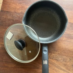 フライパン　蓋付きの画像