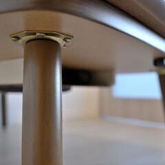 ニトリのこたつと椅子の画像