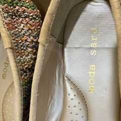 155：カラフル「moda sara」のフラットシューズ23.5㎝の画像