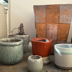 11/10まで【陶器テラコッタなど】鉢カバーと植木鉢いろいろの画像