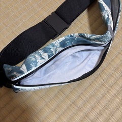 伸縮性 ランニングポーチの画像