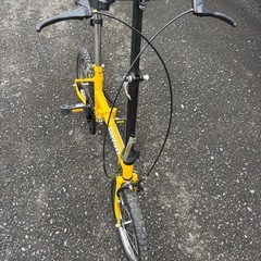 折りたたみ自転車の画像