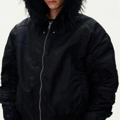 メンズダウンジャケットの画像