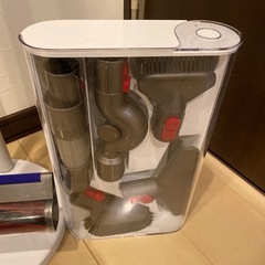 【受け渡し者様が決まりました】dyson ダイソン sv18 動作品の画像
