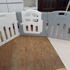 美品ベビーサークル　ルナストーリーの画像