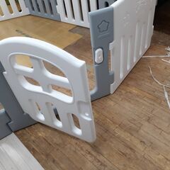 美品ベビーサークル　ルナストーリーの画像