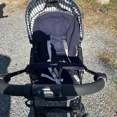コンビ　ベビーカー　の画像