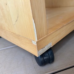 IKEA サイドテーブルの画像