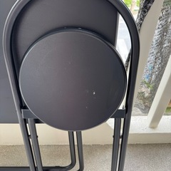 折りたたみテーブルの画像