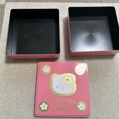 ハローキティお重箱の画像