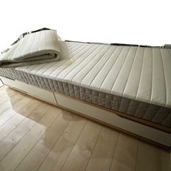 IKEA MANDAL シングルベッド 90x200cm マットレスつきの画像
