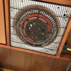 A2511-049 MARUNIクォーツ 温風テーブル こたつ 動作確認済み キズ汚れ有り コードは中にしまってあります。の画像