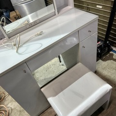 ドレッサーの画像