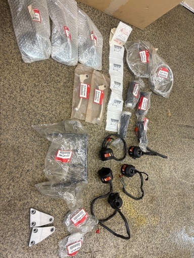 カブ系横型中華エンジン ゾンシェン？製