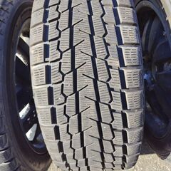 スタッドレスタイヤの画像