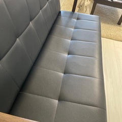 ニトリ　ダイニングテーブル用ソファ　黒の画像