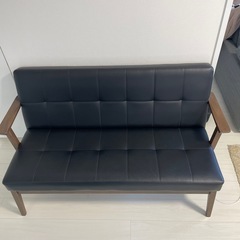 ニトリ　ダイニングテーブル用ソファ　黒の画像